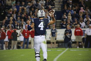 九游网页官网-校园足球技能展示日活动引发学生广泛关注与参与，足球技能展示展示什么好